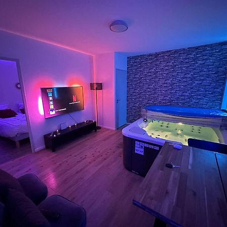 Privatespa Love Room Jacuzzi Privatif Toulouse Exterior photo