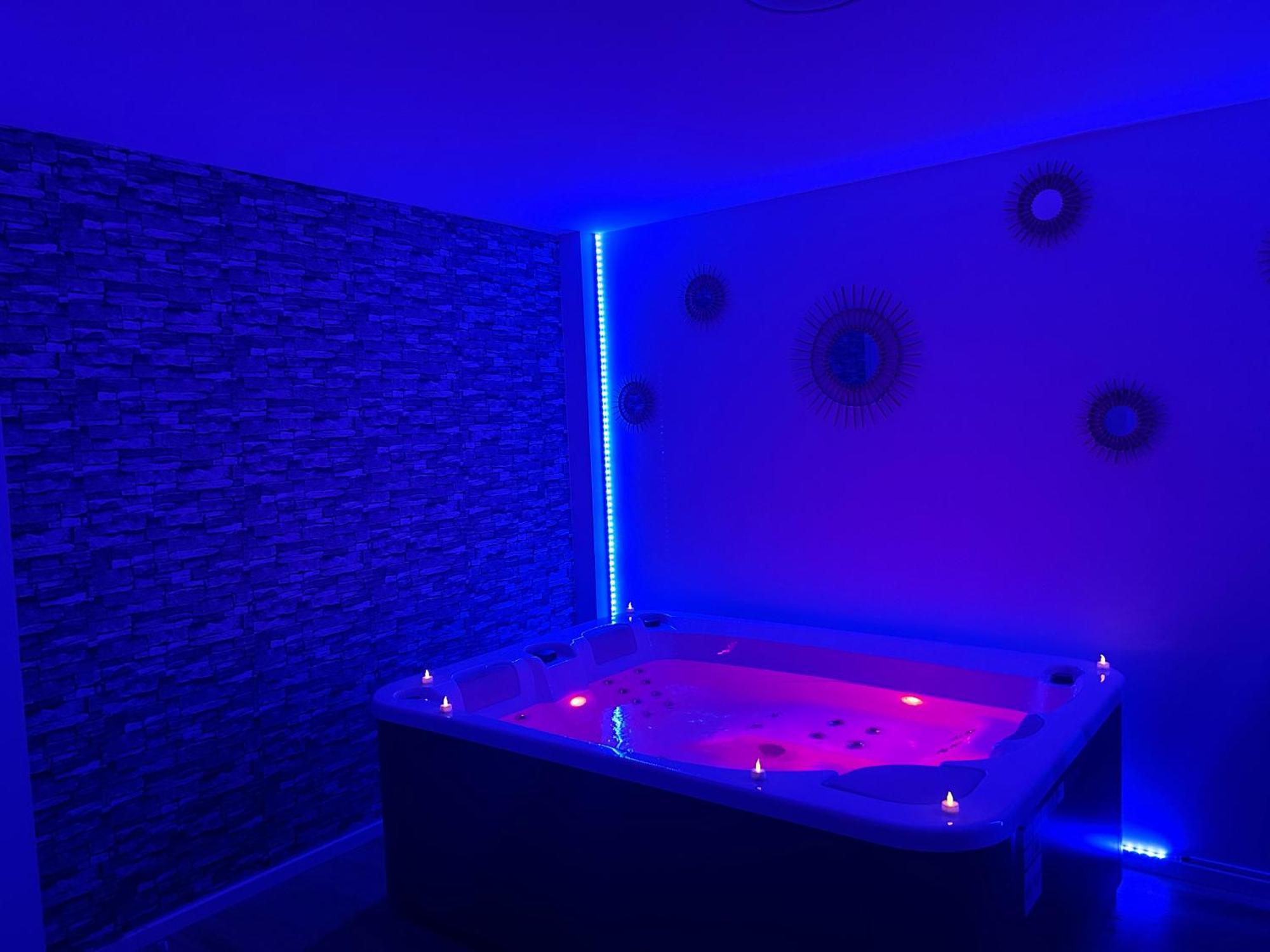 Privatespa Love Room Jacuzzi Privatif Toulouse Exterior photo